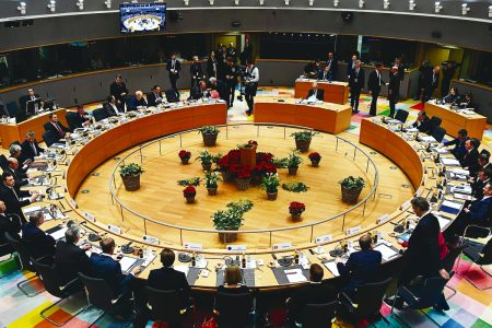 Αγώνας δρόμου για το Ταμείο Ανάκαμψης – Τα αρνητικά ρεκόρ και το νέο πλαίσιο