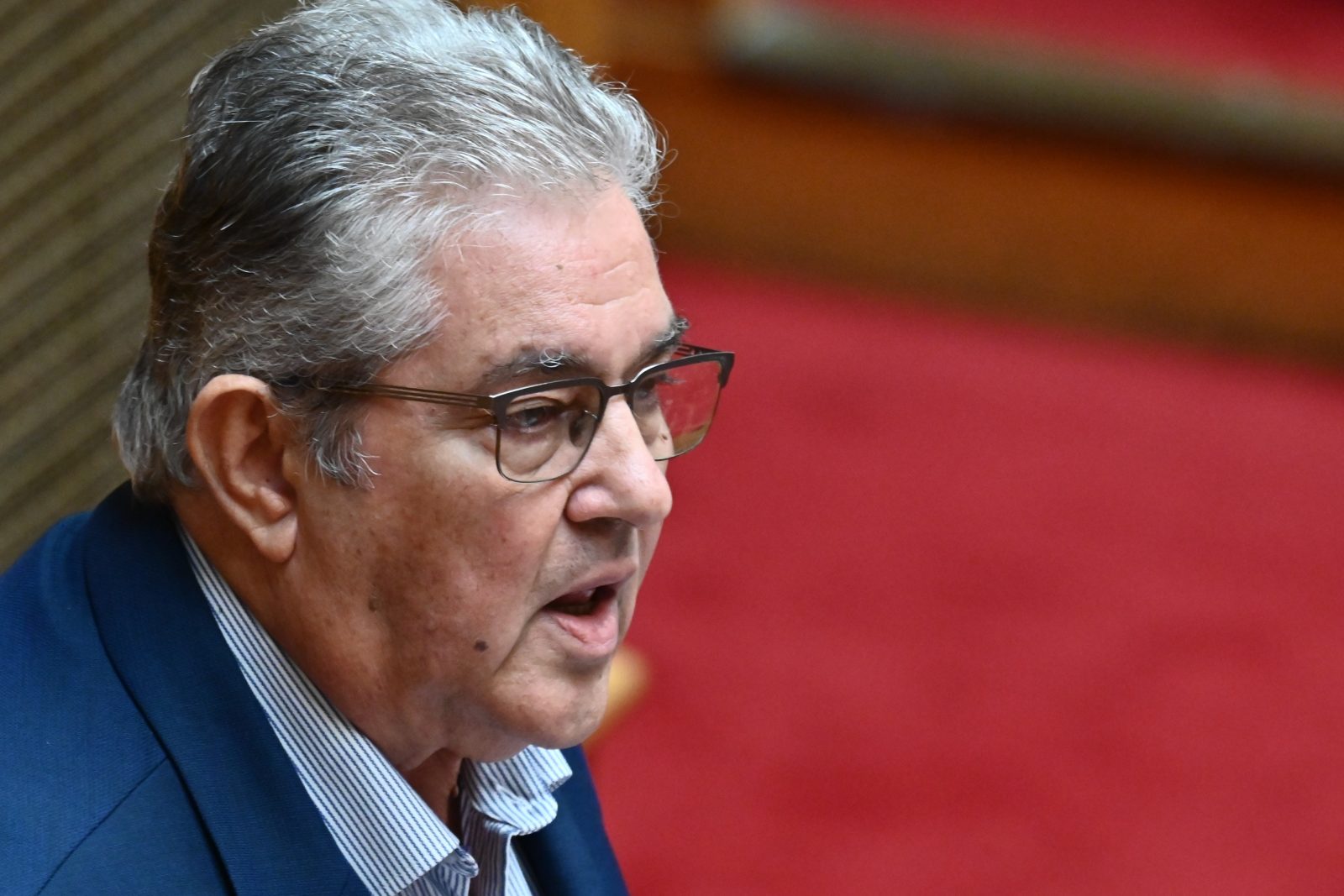 Κουτσούμπας: Επιχειρείτε να διχάσετε τον λαό – Κλείνετε το μάτι στα δεξιά