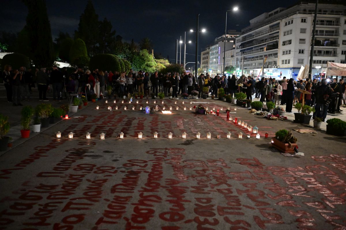 Άγνωστος Στρατιώτης: Κόντρα μέσα στη Βουλή, συγκέντρωση απέξω