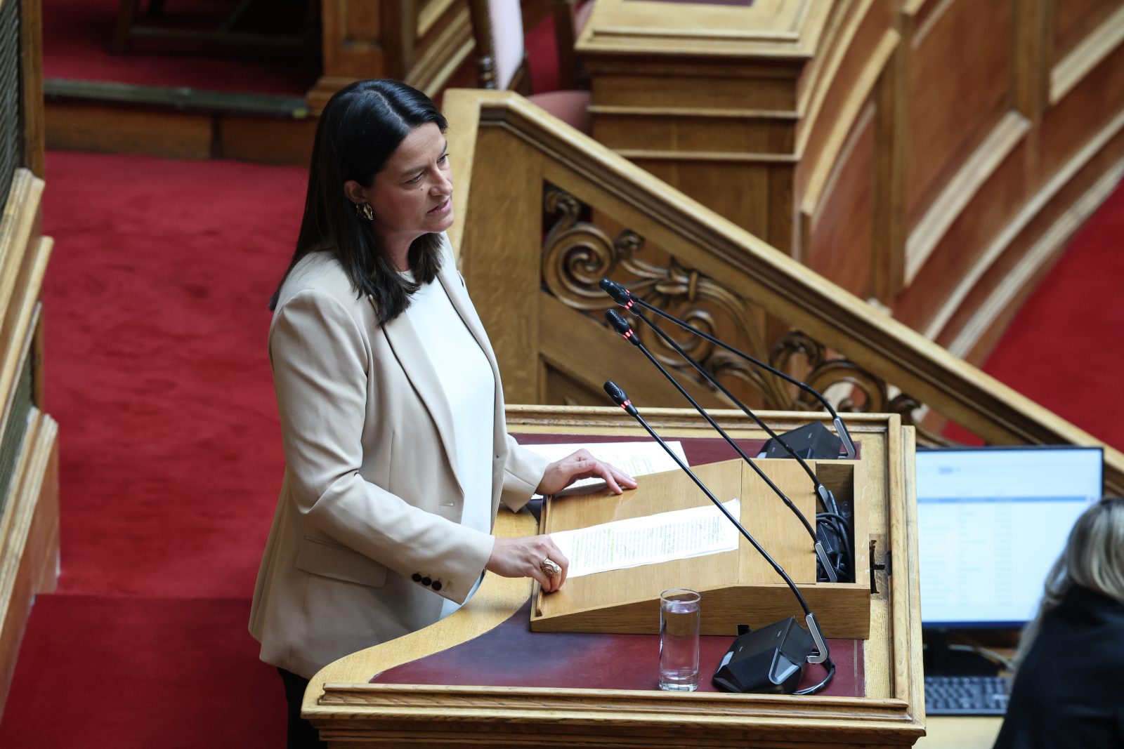 Το Βήμα Σήμερα: 13ωρο – Ένας προαιρετικός νόμος του κράτους