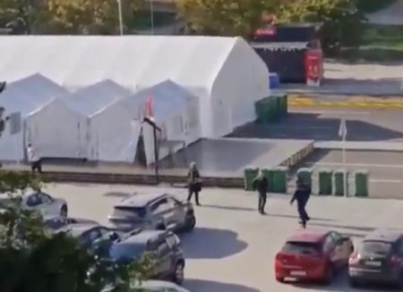 Σερβία: Πυροβολισμοί έξω από τη Βουλή στο Βελιγράδι