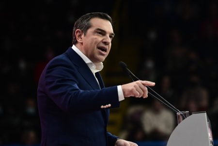 Δημοσκόπηση Metron: Πού μετριέται το κόμμα Τσίπρα – Ποιους κερδίζει και ποιους όχι