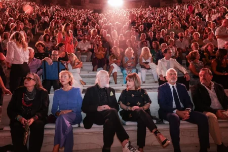 Σακελλαροπούλου: Είδα τον Σαββόπουλο χθες πριν πεθάνει