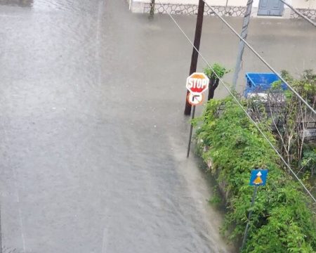 Πλημμύρισε το Μεσολόγγι – Κλειστά αύριο τα σχολεία