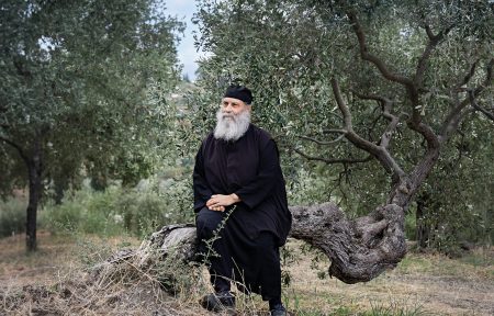 Αποστολή στους ελαιώνες της Αυτοκρατορικής Μονής Βατοπαιδίου