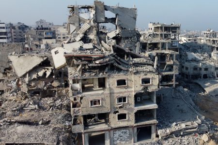 Ισραηλινά αεροσκάφη βομβάρδισαν τη Γάζα