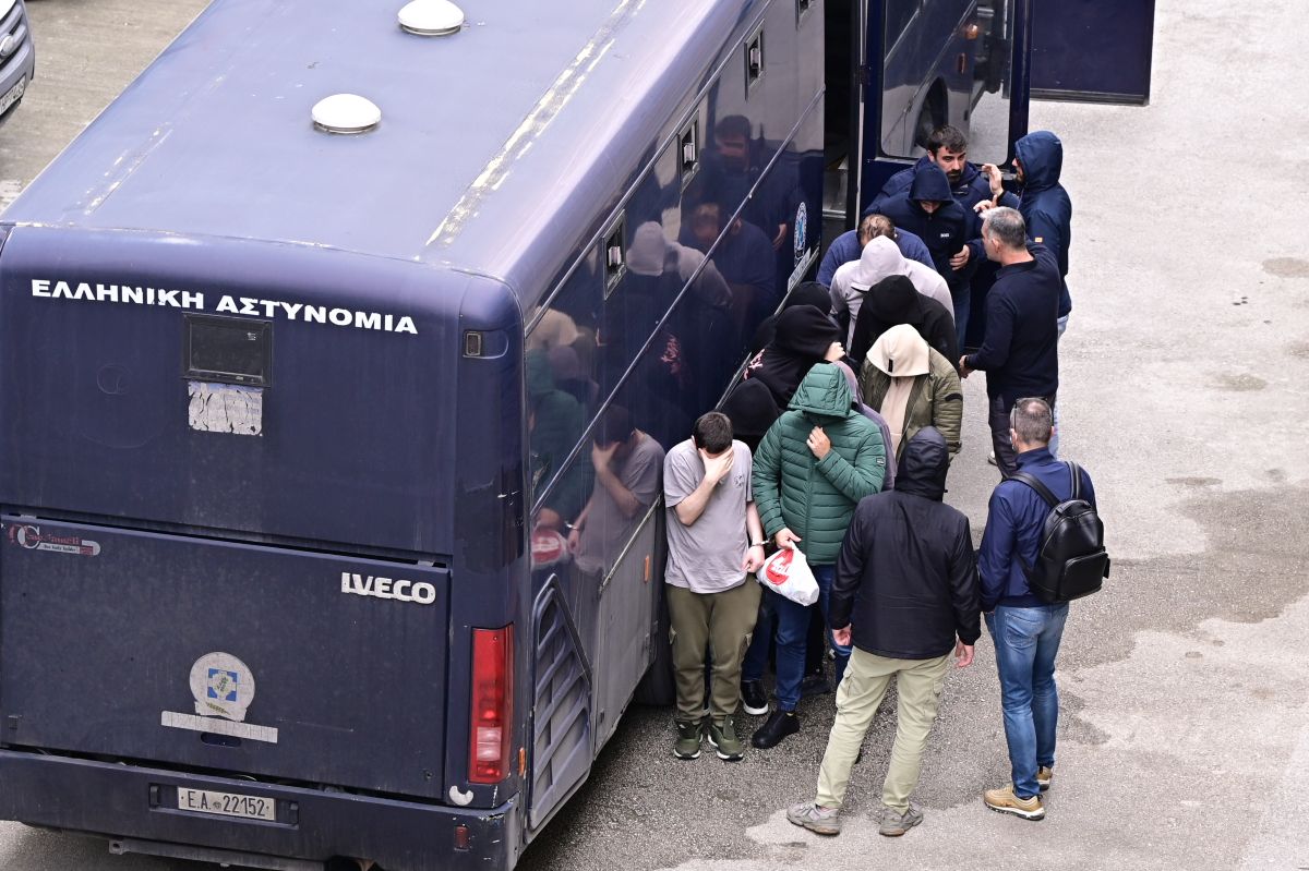 ΟΠΕΚΕΠΕ: Ελεύθεροι με περιοριστικούς όρους 11 κατηγορούμενοι – Τι υποστήριξαν