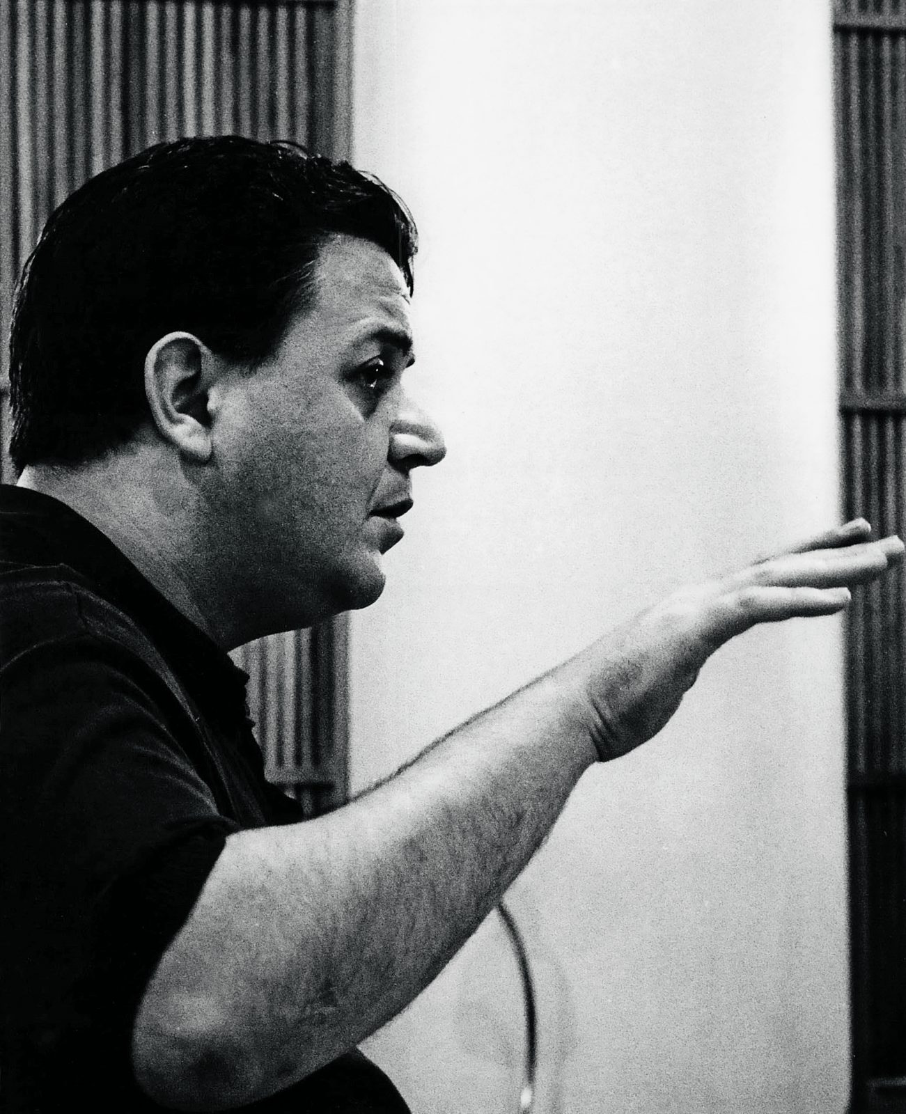 «Ωραίος, απλός και ενσυνείδητα “περαστικός”»