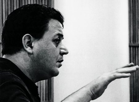 «Ωραίος, απλός και ενσυνείδητα “περαστικός”»