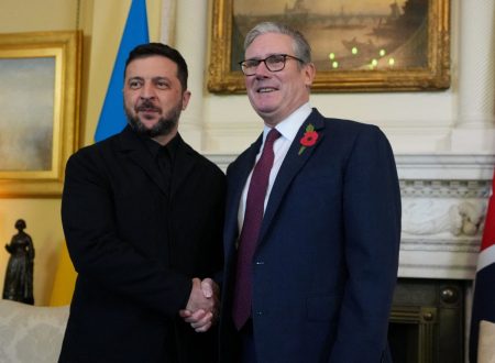 Βρετανία: Ο πρωθυπουργός Στάρμερ καλεί για ενίσχυση του Κιέβου με όπλα μεγάλης εμβέλειας