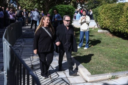 Σταμάτης Φασουλής επικήδειος για Σαββόπουλο: «Ήσουν παιδί και δάσκαλος»
