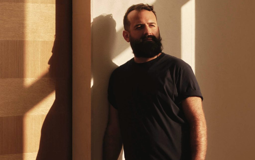 Athan Mytilinaios: Η τέχνη, για εμένα, είναι πυξίδα