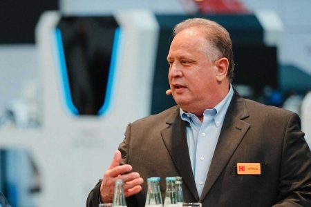 Jim Continenza: Ο άνθρωπος που έβγαλε την Kodak από τον βούρκο