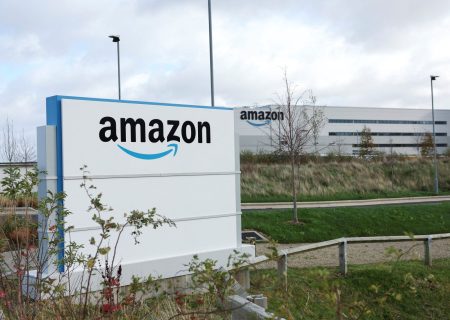 H Amazon ανακοινώνει 14.000 απολύσεις καθώς η τεχνητή νοημοσύνη αλλάζει το εργασιακό τοπίο