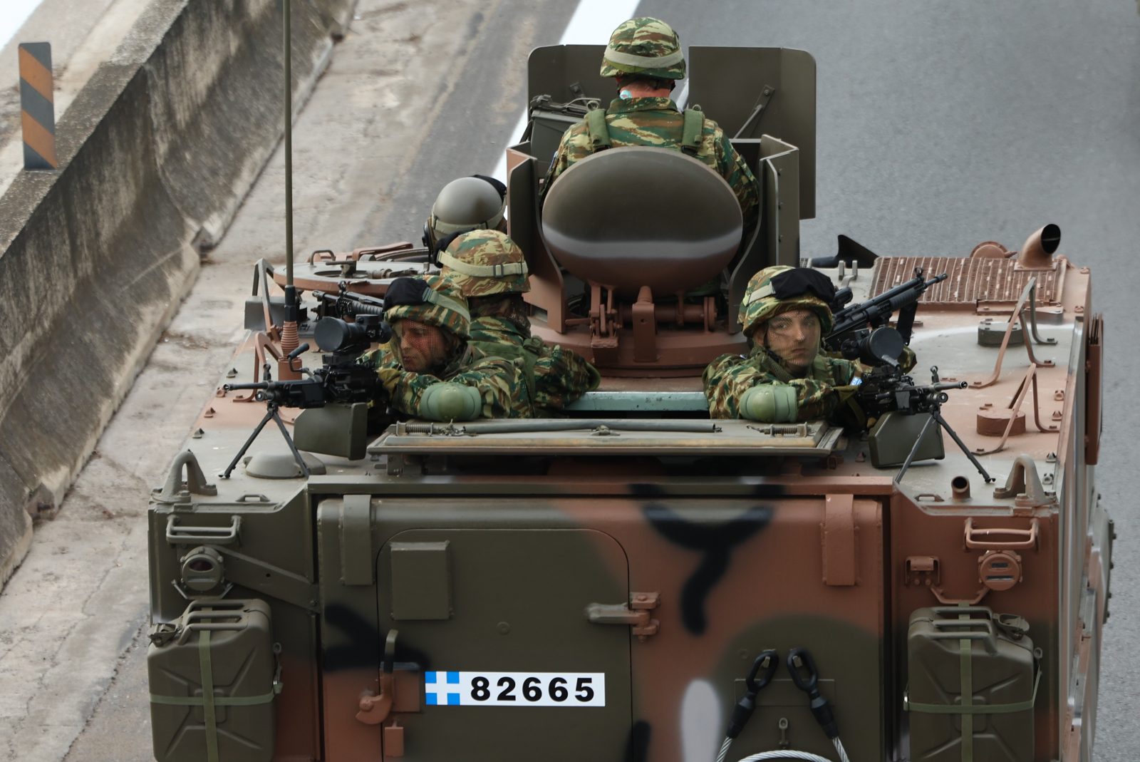 Παρέλαση καινοτομίας στη Θεσσαλονίκη: Drones, τεχνητή νοημοσύνη και νέα όπλα στην υπηρεσία της άμυνας