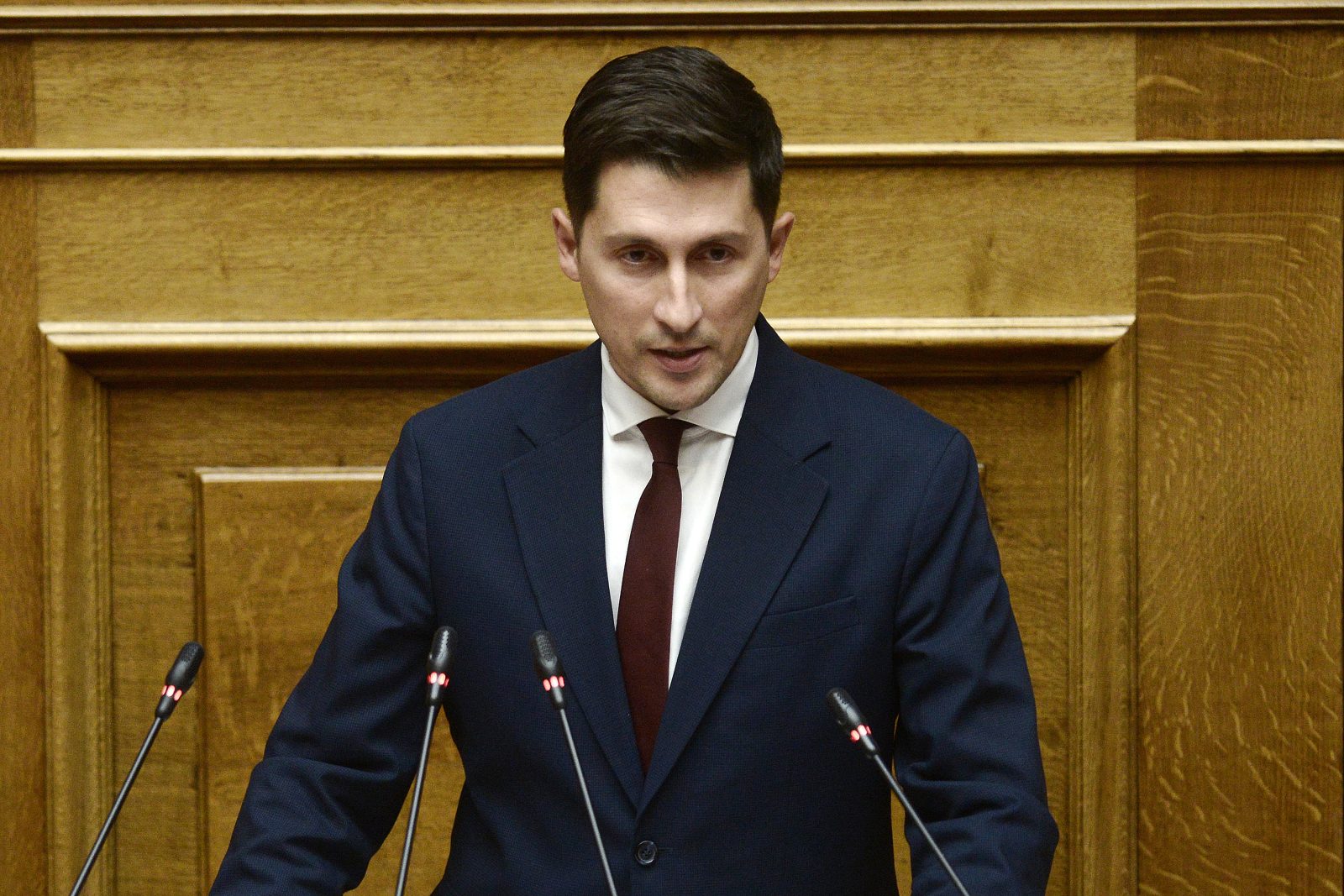 Χρηστίδης: Οι χαρακτηρισμοί που ακούστηκαν προσβάλλουν τη Βουλή και ναρκοθετούν τη Δημοκρατία