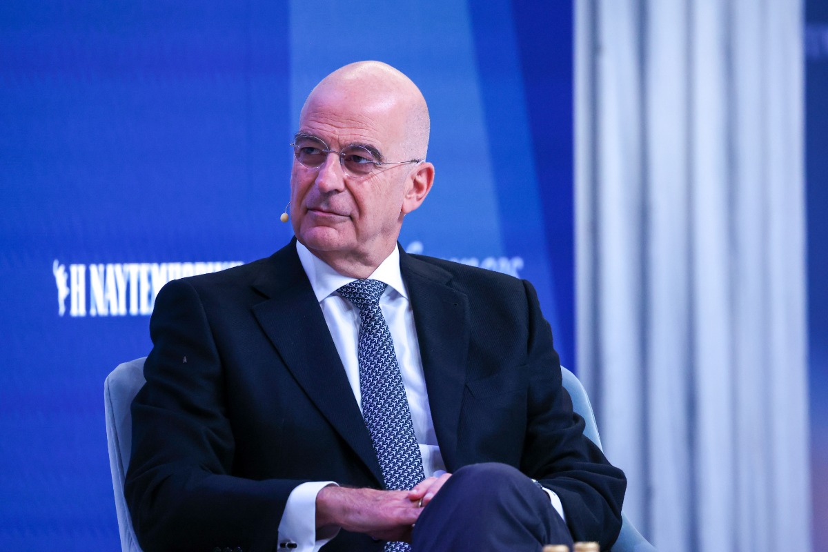 Δένδιας: Το 2026 ξεκινά η εθελοντική στράτευση γυναικών – Τι είπε για τα κινητά εργοστάσια drones