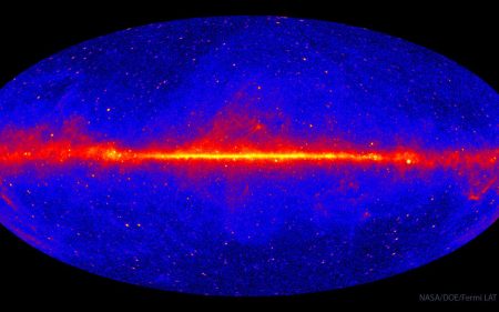 Τι κρύβεται πίσω από τη δυσεξήγητη λάμψη στον γαλαξία