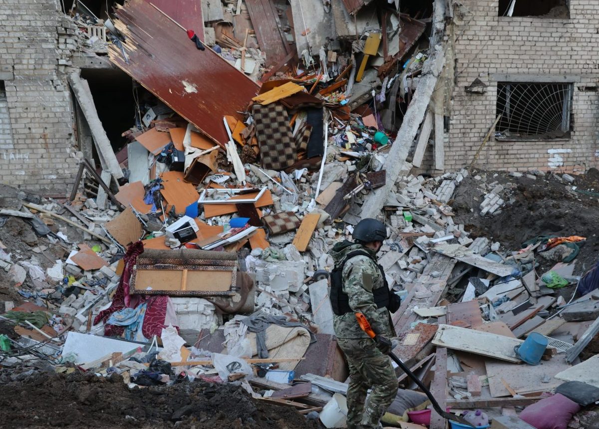 Ουκρανία: Τρεις νεκροί, ανάμεσα τους ένα παιδί, από ρωσική επίθεση με drones και πυραύλους Ουκρανία: Τρεις νεκροί, ανάμεσα τους ένα παιδί, από ρωσική επίθεση με drones και πυραύλους