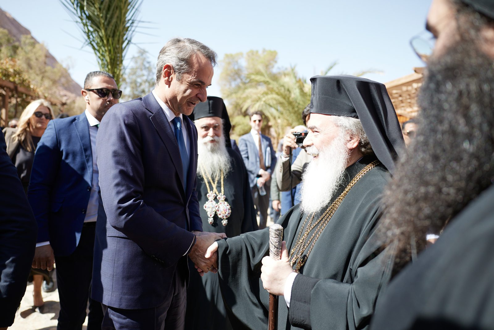 Μήνυμα από Σινά: Ο Μητσοτάκης «κλείνει» το ρήγμα με την Αίγυπτο – Τι αλλάζει για τη Μονή Μήνυμα από Σινά: Ο Μητσοτάκης «κλείνει» το ρήγμα με την Αίγυπτο – Τι αλλάζει για τη Μονή