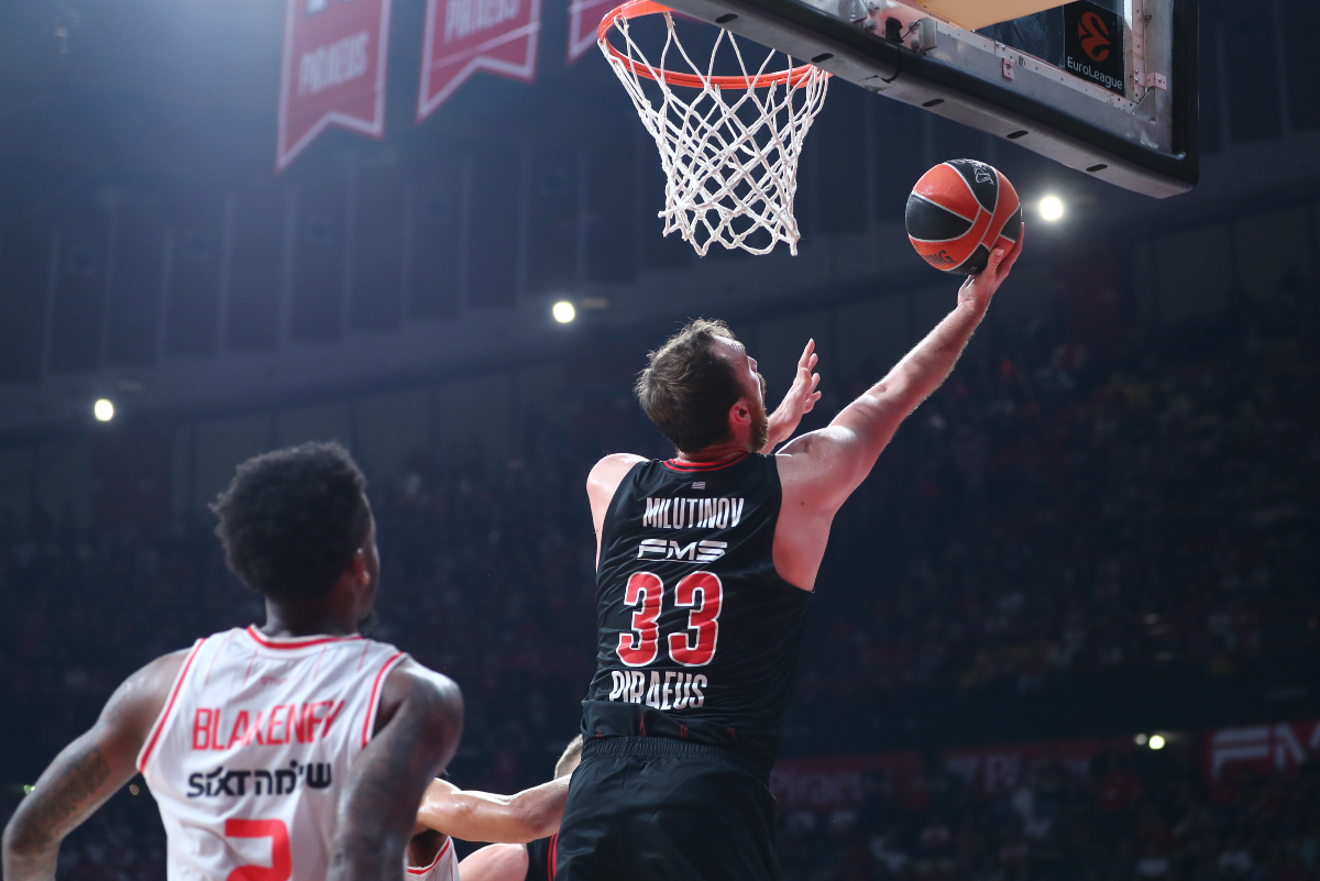 Ολυμπιακός-Χάποελ Τελ Αβίβ 62-58: Επιβίωσαν οι Ερυθρόλευκοι με τον Μιλουτίνοφ