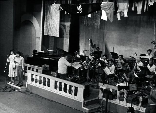 Αγώνες Ελληνικού Τραγουδιού: Όταν συγκεντρώθηκε στην Κέρκυρα το «αύριο» της μουσικής