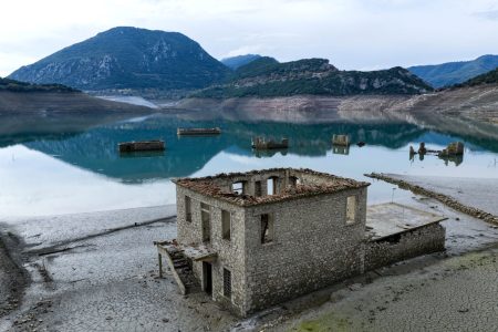 Λειψυδρία: Το μαρτύριο της σταγόνας