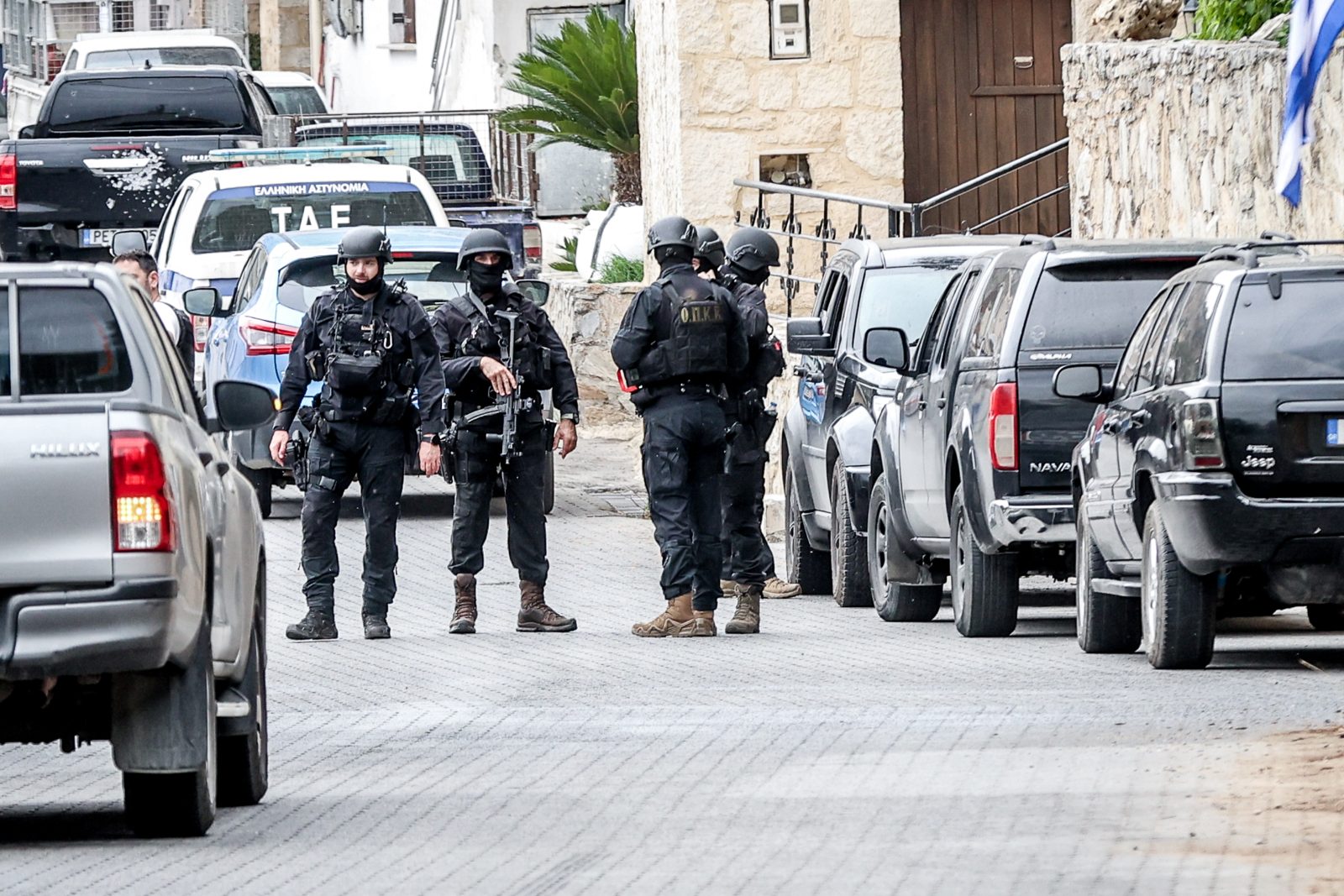 Βεντέτα στα Βορίζια: «Φρούριο» το χωριό μετά το μακελειό – Συναγερμός στα νοσοκομεία