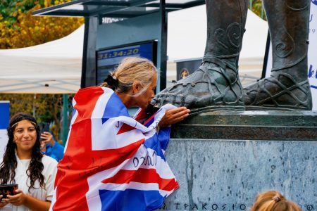 Για ένα κλαδί ελιάς και νερό από τον Ευρώτα