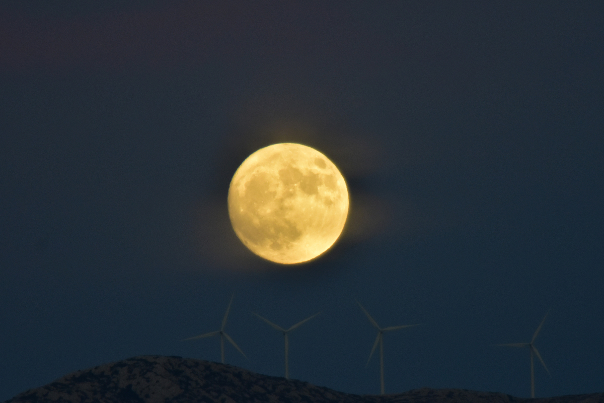 Πανσέληνος Νοεμβρίου: Πότε θα δούμε το «Φεγγάρι του Κάστορα»- Είναι και υπερπανσέληνος