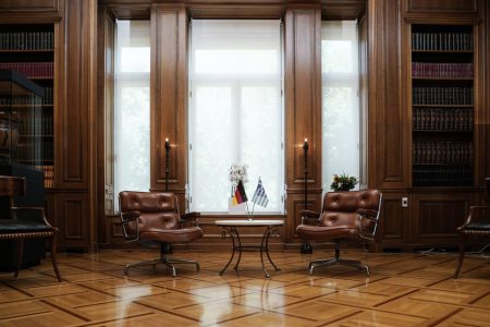 Απόβαση Ελλήνων υπουργών στο Βερολίνο – Τα «καυτά» ζητήματα