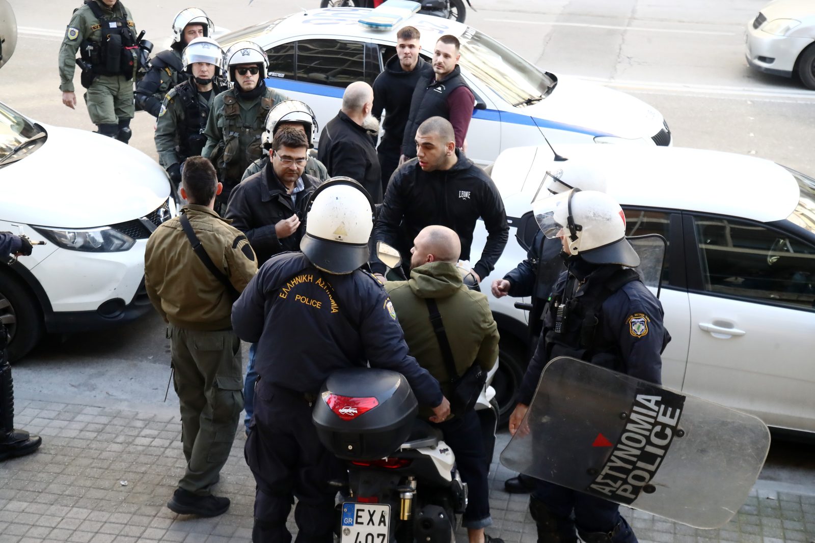 Άλκης Καμπανός: Επεισόδια με χημικά πριν την έναρξη της δίκης