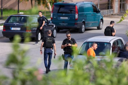 Θλίψη και οδύνη στα Βορίζια – Υπό δρακόντεια μέτρα ασφαλείας η κηδεία της 56χρονης