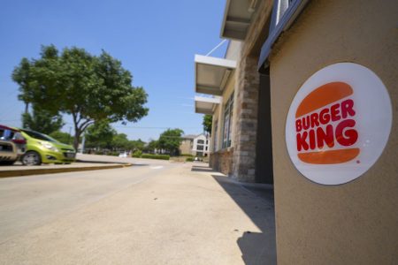 Τα Burger King έρχονται στην Ελλάδα – Πρώτο κατάστημα στο Χαλάνδρι