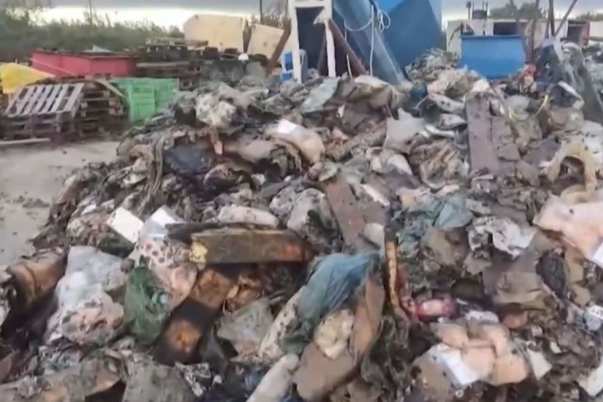 Κέρκυρα: Μόλυνση και τη δυσοσμία από τα καμένα απόβλητα – Σε απόγνωση οι κάτοικοι
