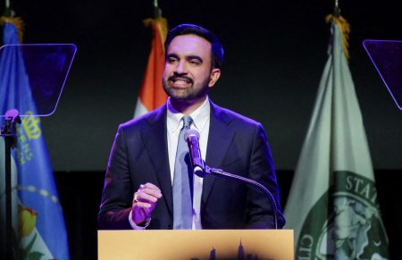 Εκλογές Νέα Υόρκη: Ιστορική νίκη του Μαμντάνι παρά τις απειλές Τραμπ