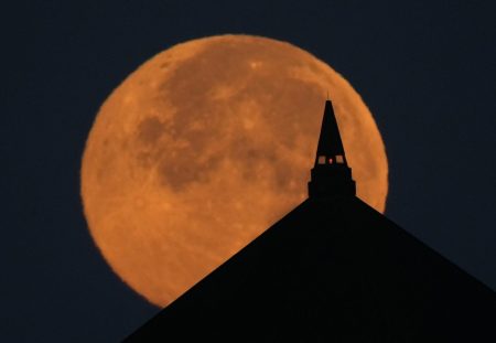 Πανσέληνος Νοεμβρίου: Εντυπωσιακές εικόνες από το «φεγγάρι του κάστορα»