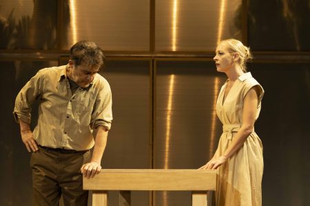 Οι «Αλιγάτορες» επιστρέφουν σε νέα θεατρική σκηνή