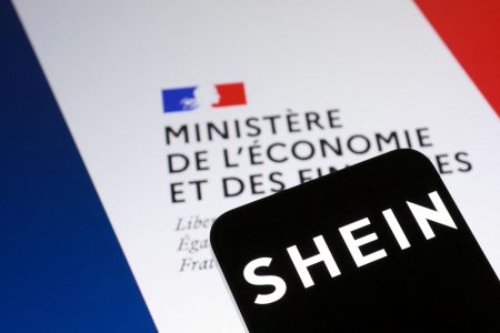 Shein – Γαλλία: Κορυφώνεται η κόντρα – Από «κρησάρα» όλα τα δέματα που φτάνουν στο Σαρλ-ντε-Γκoλ