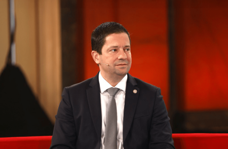 OT FORUM – Σιάσος: Δυνατότητα και των Ελλήνων να εισάγονται στα ξενόγλωσσα προγράμματα των δημοσίων πανεπιστημίων