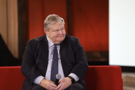 Ευάγγελος Βενιζέλος στο ΟΤ FORUM: Στην Ελλάδα δεν μπορούμε να πάρουμε πρωτοβουλίες