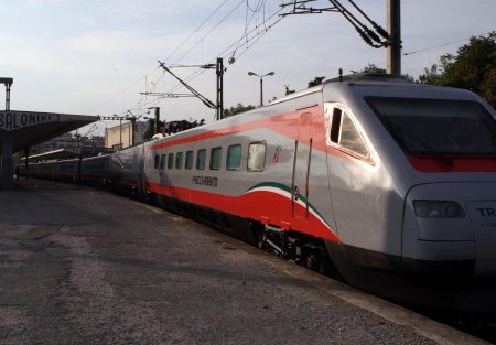 «Μπλέξανε» τις γραμμές τους ΟΣΕ και Hellenic Train – Πώς αποφύγαμε νέα «Τέμπη»