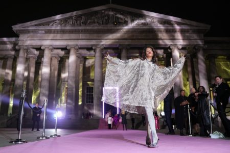 Το ροζ δείπνο της Αμνησίας