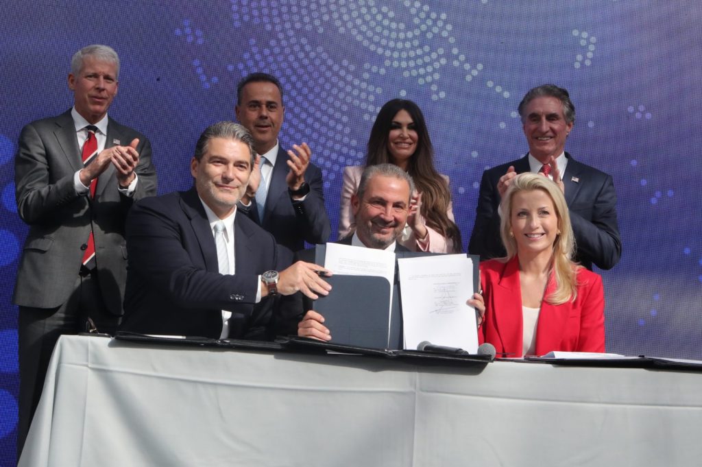 Σύνοδος για ενέργεια P-TEC: Υπογραφή συμφωνίας AKTOR – ΔΕΠΑ για το αμερικανικό LNG – Συνεχής ενημέρωση