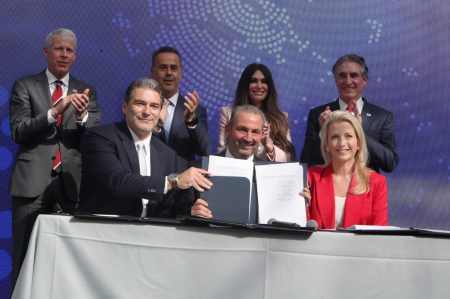 Σύνοδος για ενέργεια P-TEC: Υπογραφή συμφωνίας AKTOR – ΔΕΠΑ για το αμερικανικό LNG – Συνεχής ενημέρωση