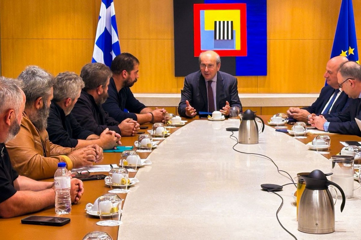 Συνάντηση Χατζηδάκη – Τσιάρα με εκπροσώπους κτηνοτρόφων Κρήτης για τον ΟΠΕΚΕΠΕ