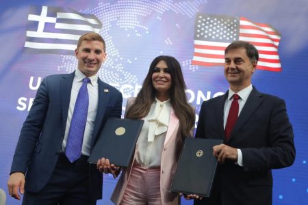 Διακήρυξη Οικονομικής Ασφάλειας υπέγραψαν Ελλάδα και ΗΠΑ