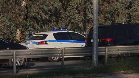 Καραμπόλα τεσσάρων οχημάτων στην Λεωφόρο Ποσειδώνος, ένας τραυματίας