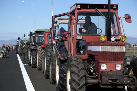 Κατεβαίνουν αύριο στους δρόμους αγρότες και κτηνοτρόφοι - Τα αιτήματά τους