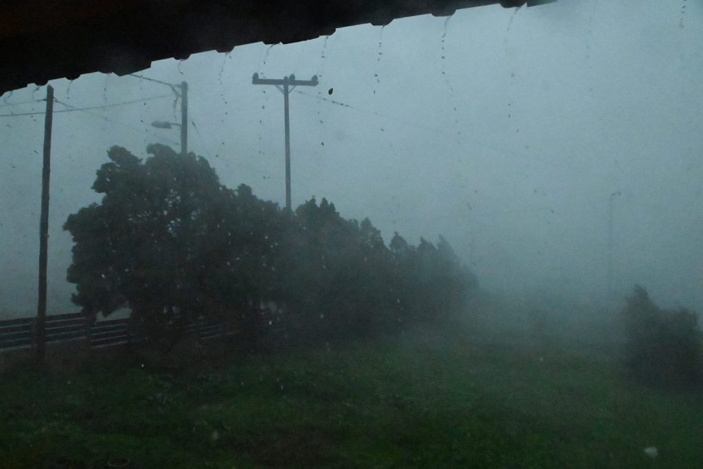 Στο έλεος της κακοκαιρίας η χώρα: Πλημμύρες, καταστροφές, εγκλωβισμοί και χάος στους δρόμους